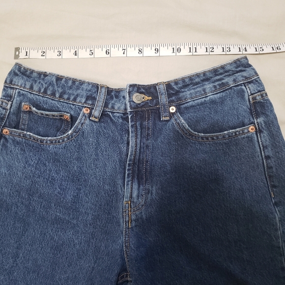 Zara Classic Dark Wash Blue Denim Women's Shorts Long Inseam 8 - Picture 5 of 8